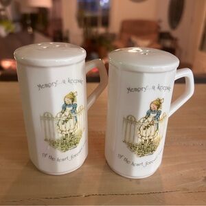 HOLLY HOBBIE vintage Memory Keepsake Salt and Pepper Shakers -